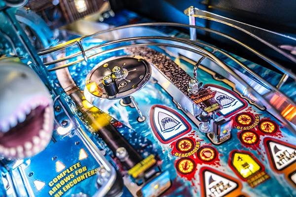 jaws pro pinball machine by stern jaws pro pinball machine by stern