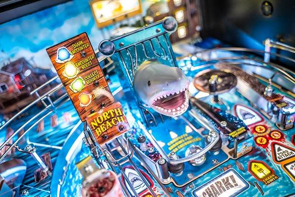 jaws pro pinball machine by stern jaws pro pinball machine by stern